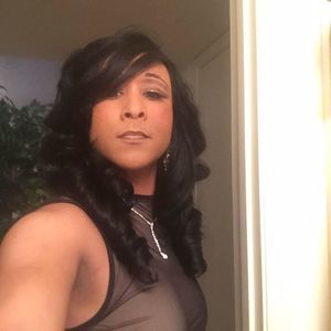 Meet your Posher, Crystal